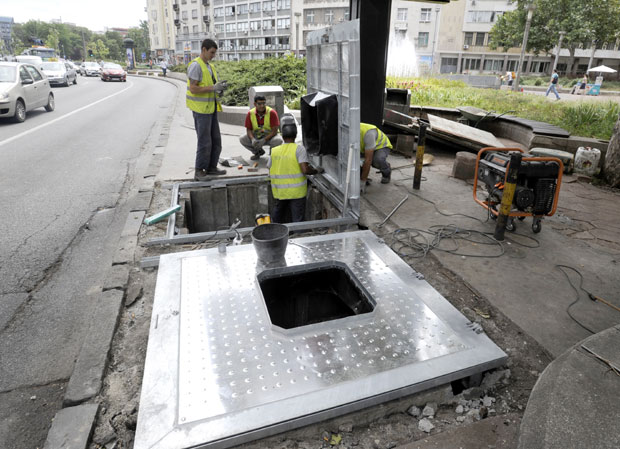 Затварају подземне контејнере